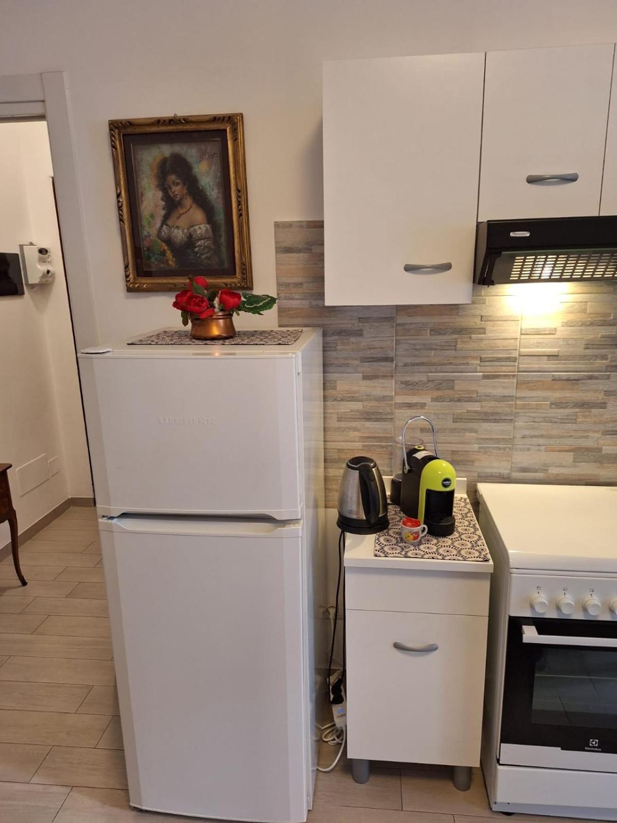 Bnb Milano Dipinta Di Blu Esterno foto