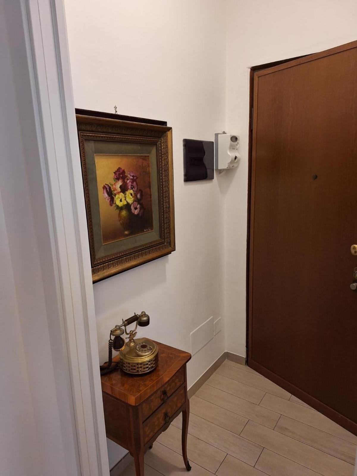 Bnb Milano Dipinta Di Blu Esterno foto
